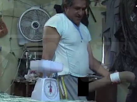 Kemaluan Terpanjang Di Dunia 48,2cm Roberto Esquivel Cabrera - Blog Abu Abu