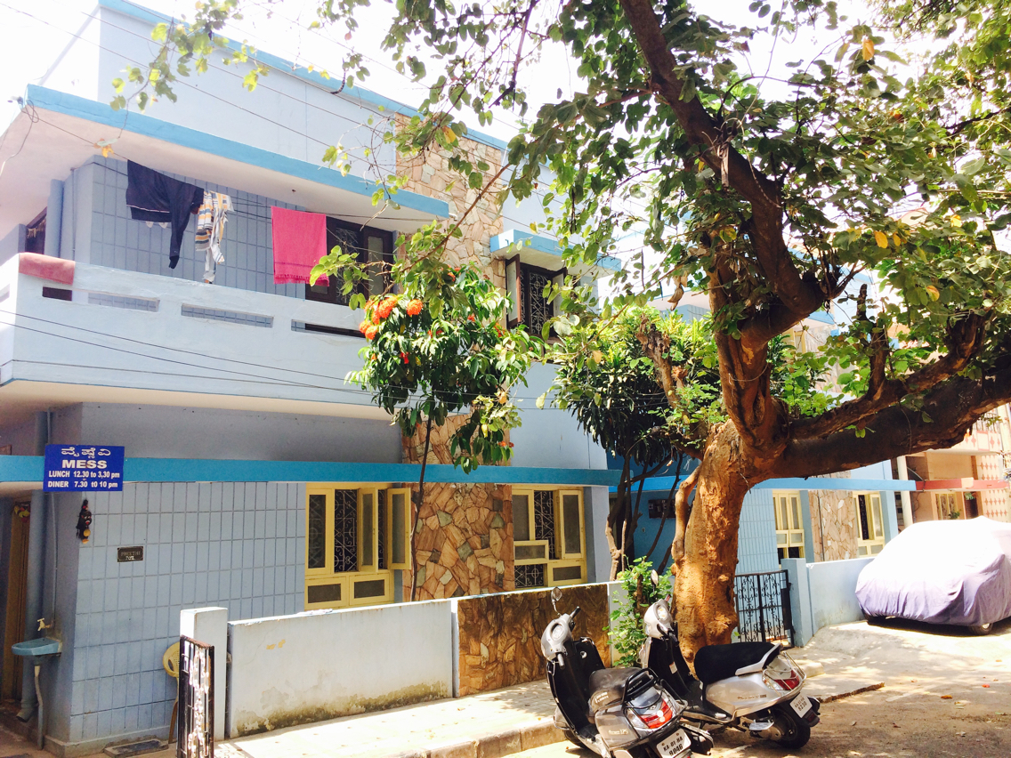 pg in bangalore, paying guest in bangalore, pgs in bangalore, pg near bangalore, luxury pg in bangalore, luxury pgs in bangalore, best pg in bangalore, executive pg in bangalore, posh pg in bangalore, mens pg in bangalore