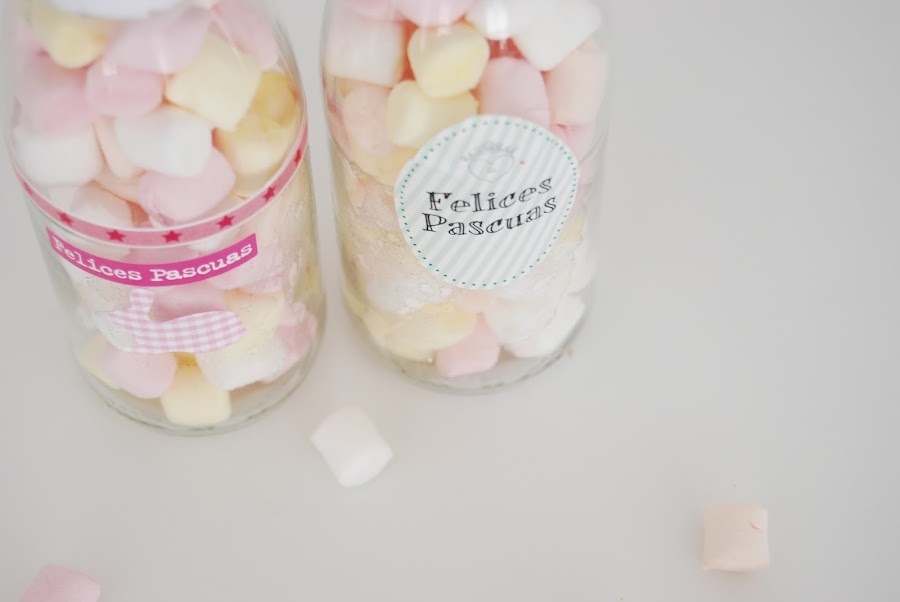 chuches para pascua. Easter candy in a bottle