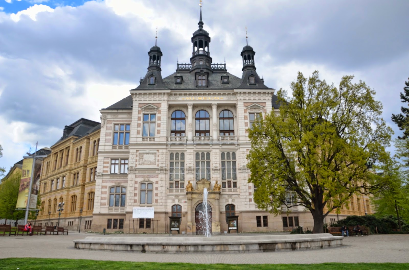El museo de Bohemia del oeste El museo de Bohemia del oeste de Pilsen