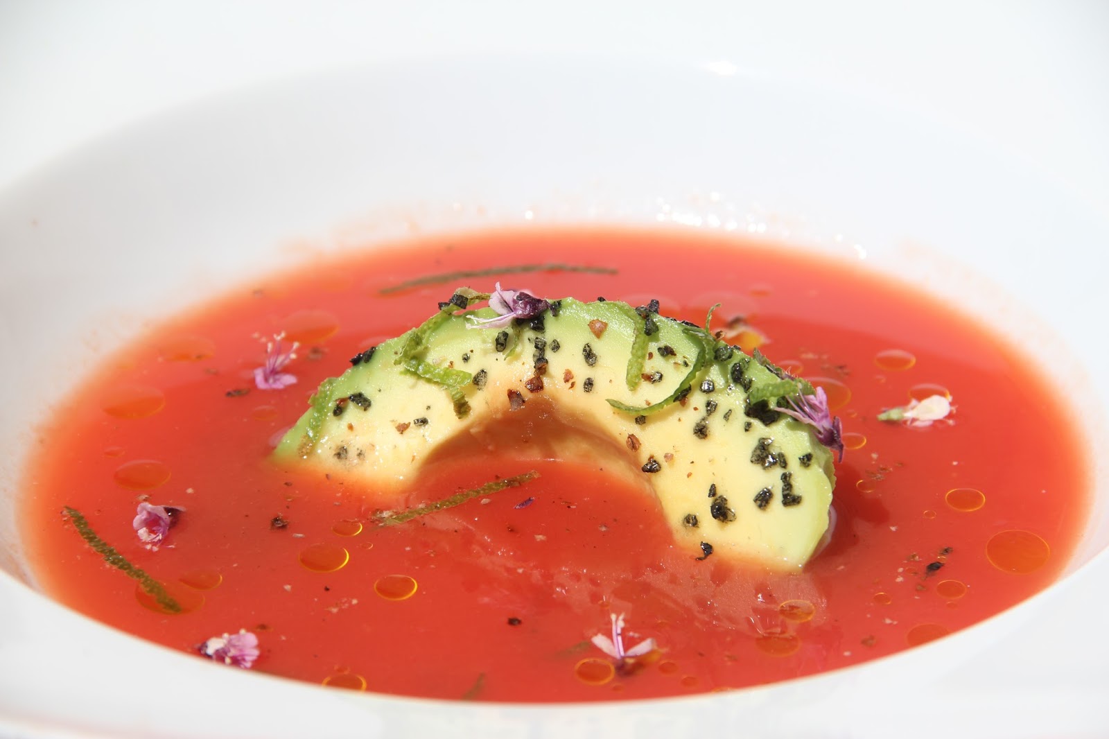 Kochbuch für Max und Moritz: Geeiste Tomatensuppe mit Avocado, Limette ...