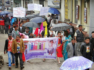 A rally to promote and in favour of Anushka Chettri, DID (Dance India Dance) participant, in Darjeeling on Saturday