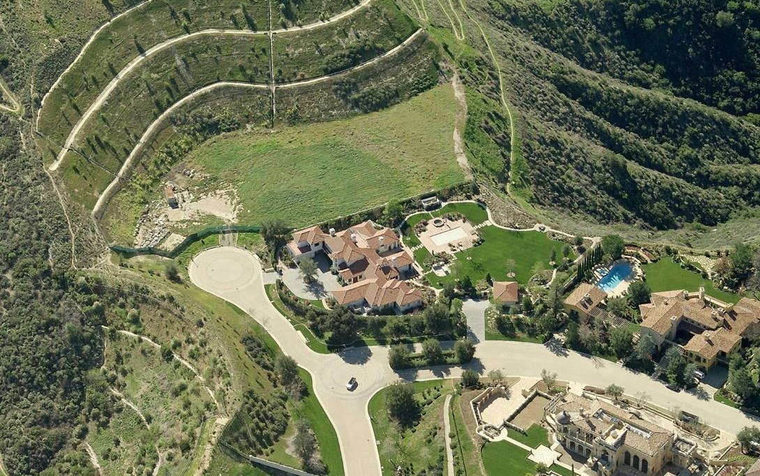 Celeb R.E. Willie McGinest Sells Rare Gated Calabasas Land San