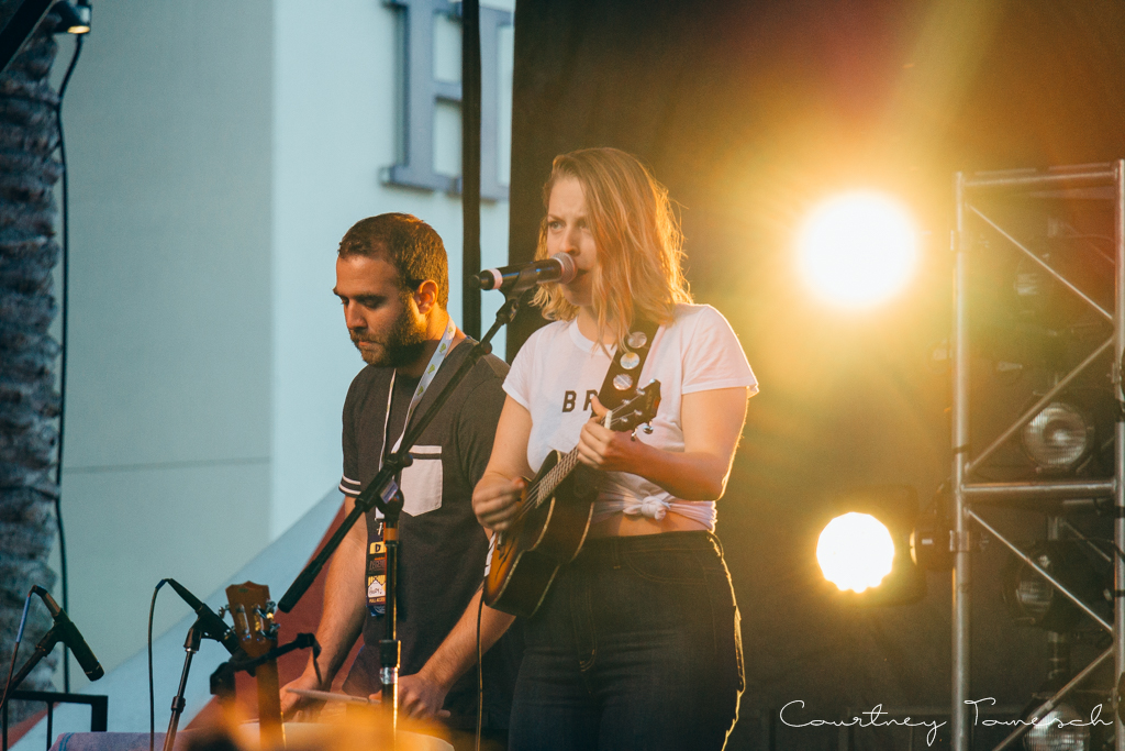 Courtney Tomesch Vidcon 2016 Julia Nunes Music