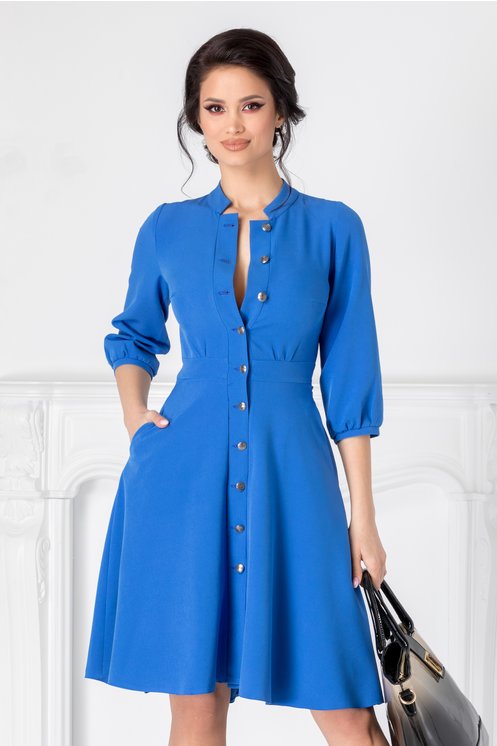 Rochie albastra office Croiul clos Maneci trei sferturi Guler tip tunica Rochie albastra office Croiul clos Maneci trei sferturi Guler tip tunica