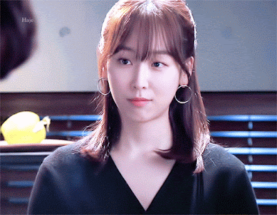 [상플] 결혼식 지겨워 죽겠는데 웬 여자가 부케를 받고 있음.gif | 인스티즈