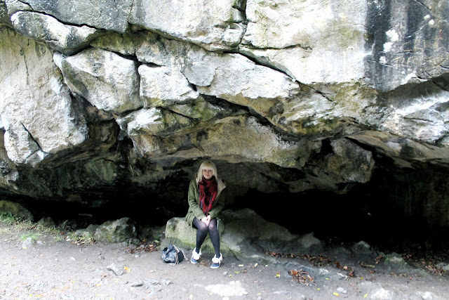 dinas rock cave