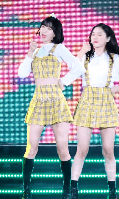 단발이 예쁜 오마이걸 비니