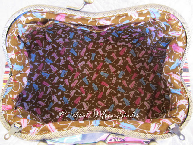 Patchouli Moon Studio~ Kisslock Metal Frame Purse