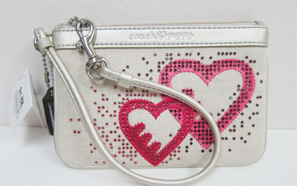 Coach Poppy Hearts Wristlet 44856 Black