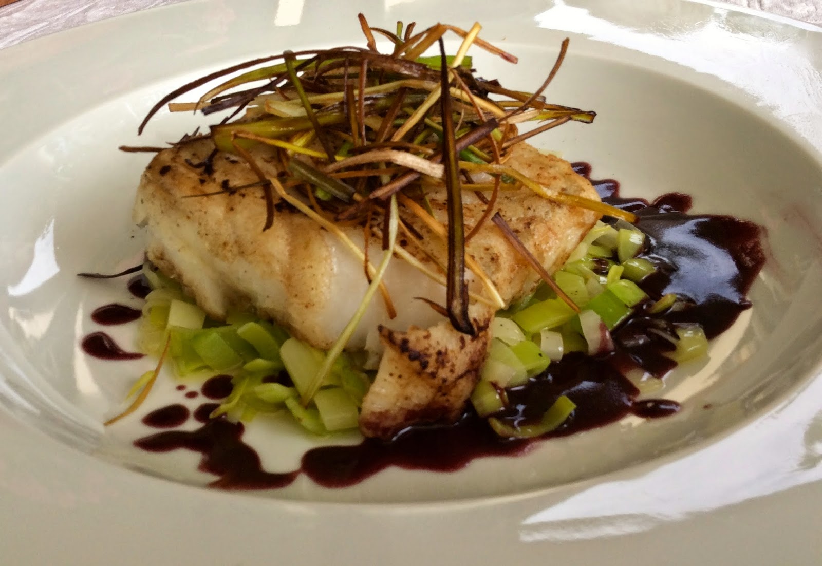Cod, leek, red wine sauce