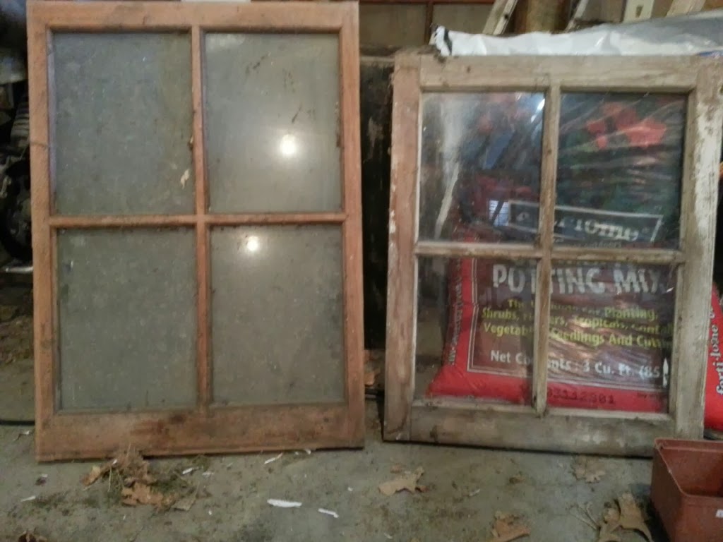 Crafty Mama: Rustic Windows-White Wash Technique