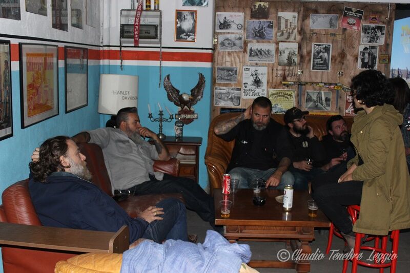 OLDAROMA GAS STATION HOUSE = MOVIES