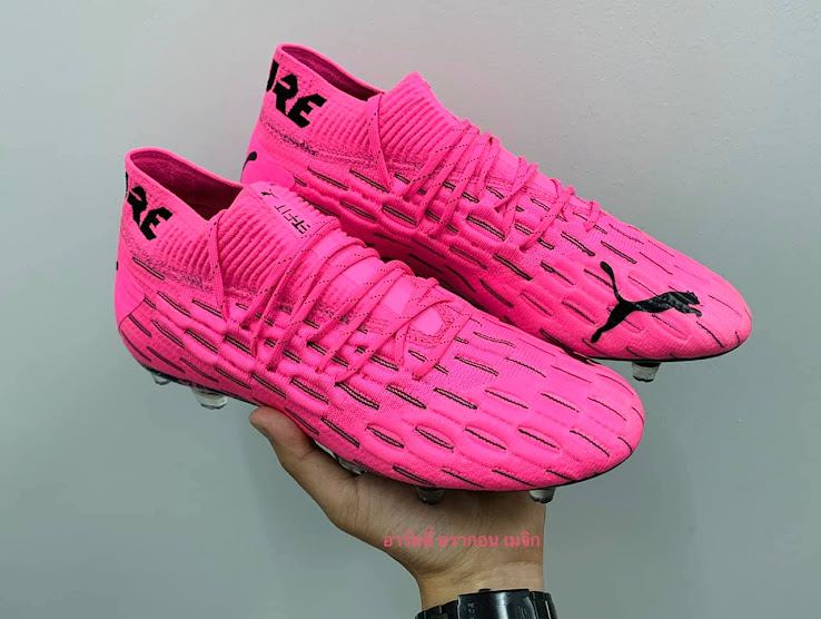 puma pink boots