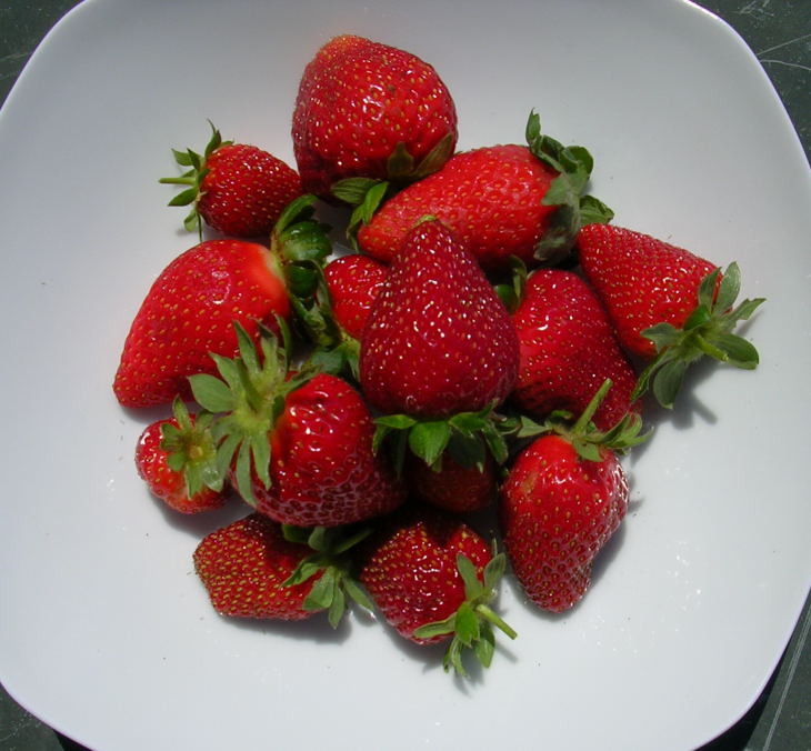 MY KITCHEN IN SPAIN STRAWBERRIESLOCAVORE'S DELIGHT