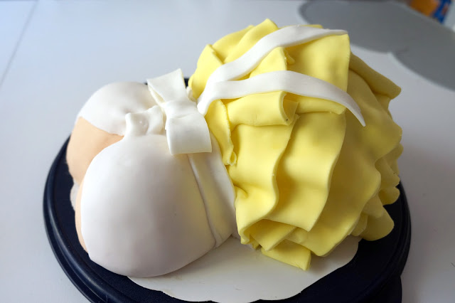 baby belly cake