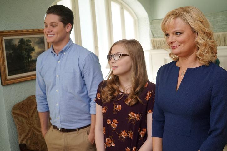 The Real O'Neals - Episode 2.05 - The Real Tradition - Promotional Photos & Press Release