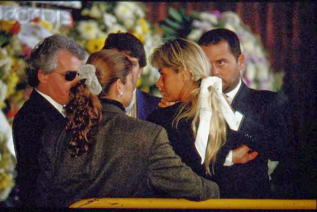 Ayrton Senna: Fotos Velorio e Enterro de Ayrton Senna