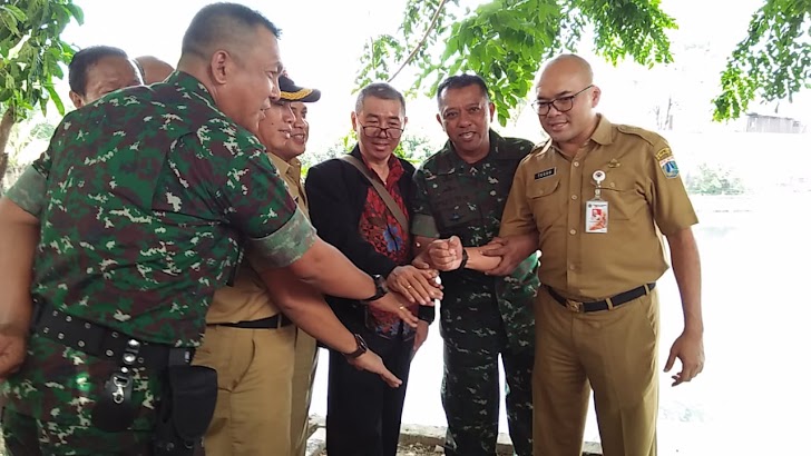 TNI AD Peduli Lingkungan, Bantu  Pemerintah Jakarta  Jernihkan Limbah di Waduk