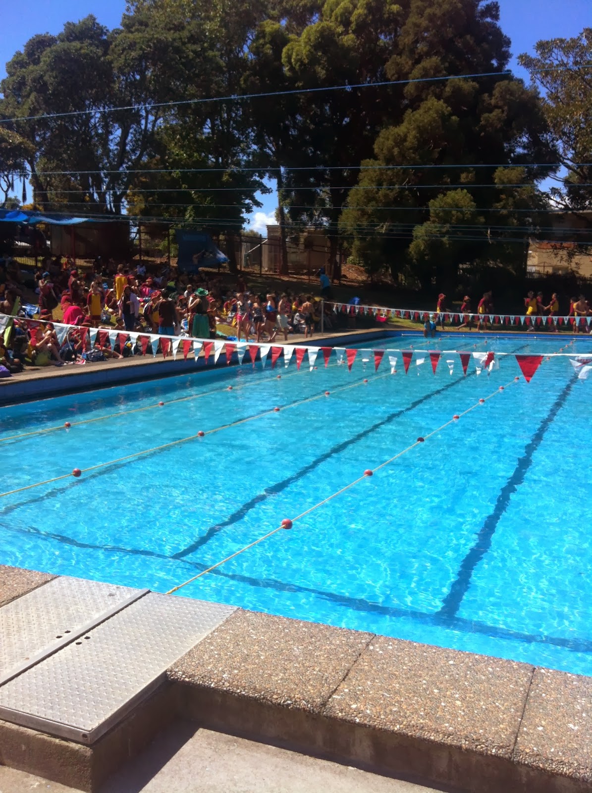 Howick Intermediate Room 6! The mighty COOPER at swimming sports!