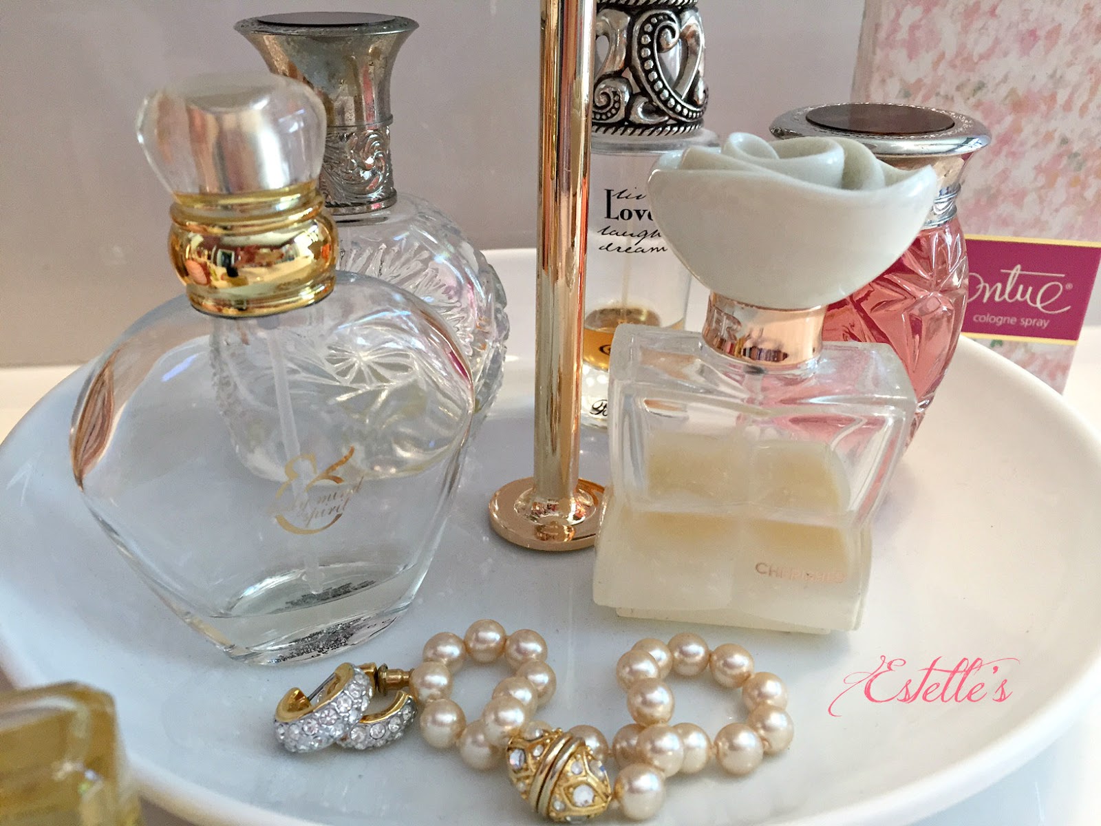 Estelle's A NEW VANITY ORGANIZER