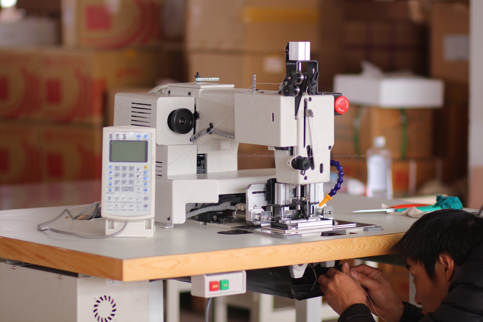 Heavy duty industrial sewing machines Computerized sewing machine for sewn rope terminations