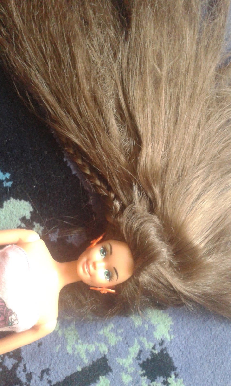 Baba gyűjtők ide!!! Glitter Hair Barbie doll