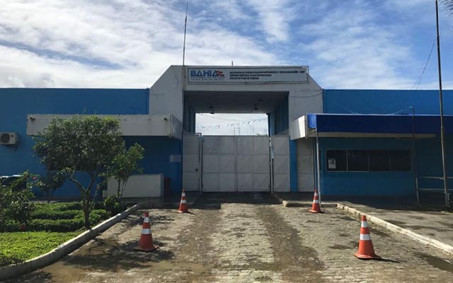 Pai é preso na Bahia após morder e jogar filha de 2 meses no chão por conta de choro