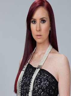 Frida Sofía gasta el dinero