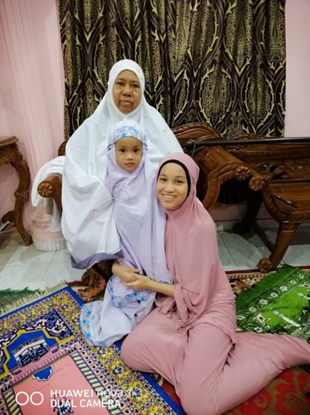 Berbuka Puasa dan Solat Tarawih Di Jiboi