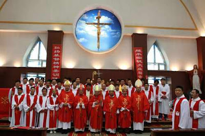 Bispos sagrantes incluiam "legalizados" pela Santa Sé