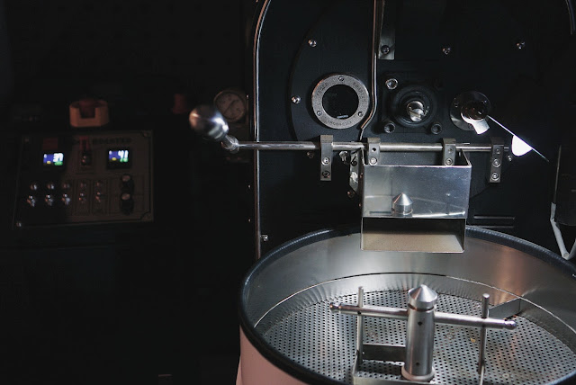 simetri coffee roasters puri indah