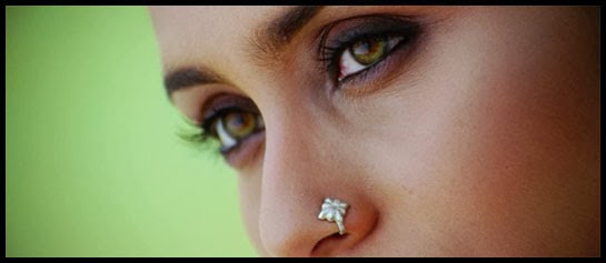 Close up of Rani Mukerji as Veera