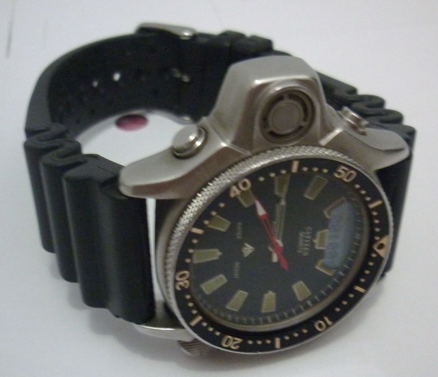 militarywatch Original Classic Citizen Aqualand Diver 200M Digital