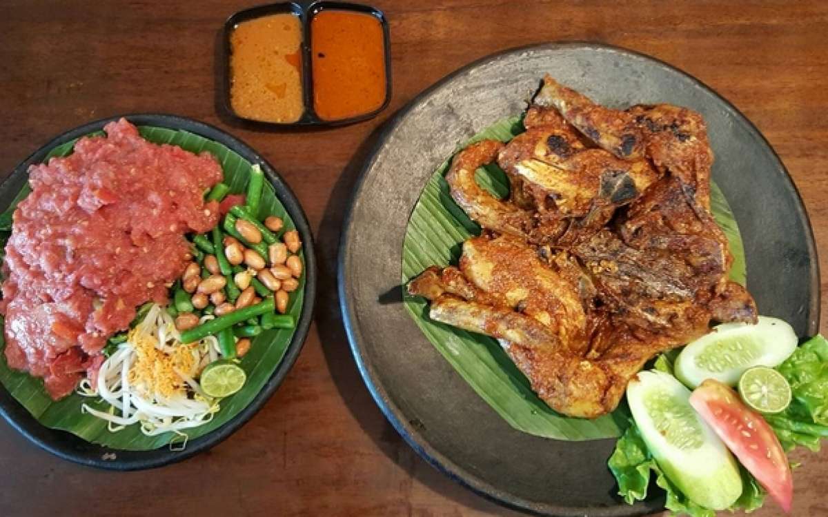 Resep Ayam Bakar Taliwang dan Sambal Plecing Kangkung 