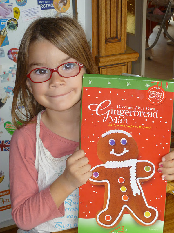 Madhouse Family Reviews: Decorate Your Own Gingerbread Man Kit review