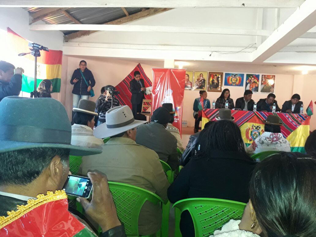 Oficialismo departamental trasladó sesión a Distrito 14 de El Alto y no dejó debatir a la oposición legislativa