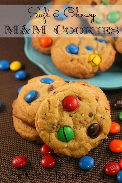 Soft & Chewy M&M Cookies #cookies #dessert #chocolate