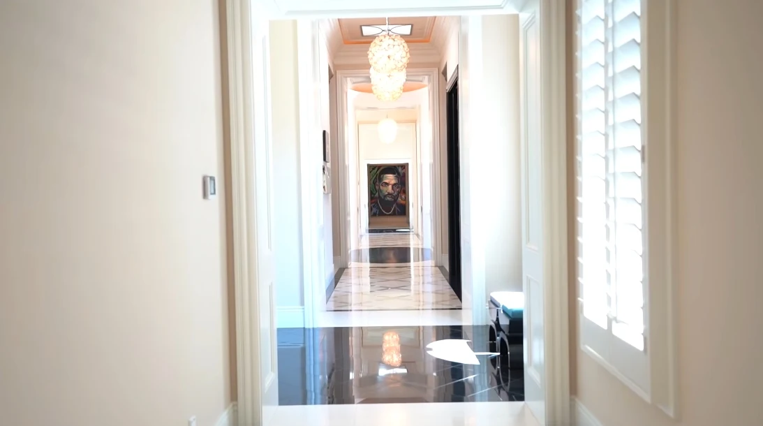 43 Interior Design Photos vs. FaZe Rug's New Luxury Mansion Tour In 2020