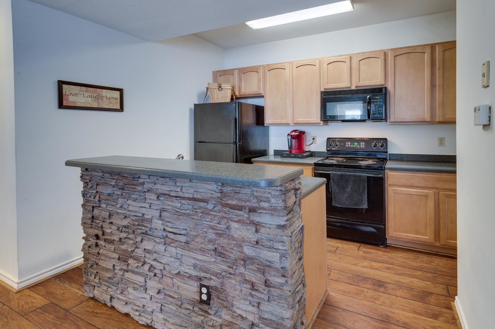 Penderbrook Square 12157 Penderview Terr, 825, Fairfax, VA 22033 Open