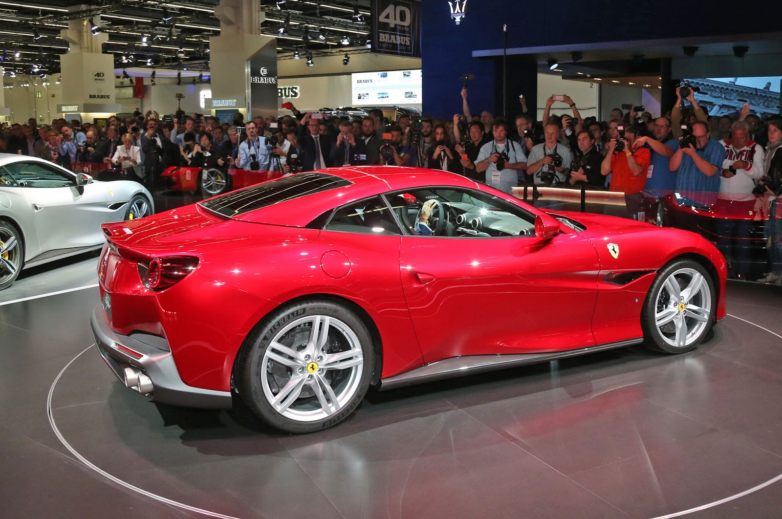 Супер родстер Ferrari Portofino