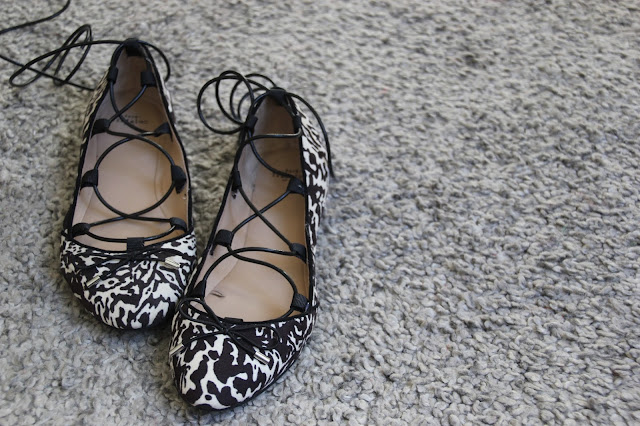 DIY Zapatos customizados con tiras