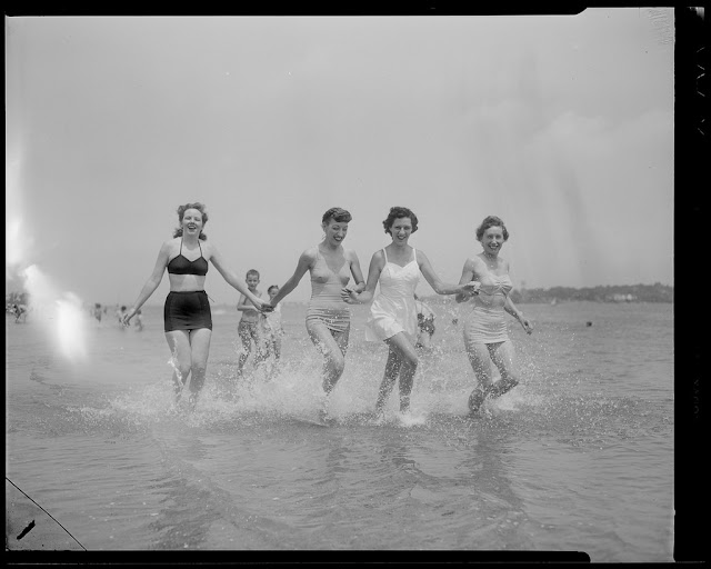 Vintage Massachusetts Bathing Girls – Interesting Beauties Playing at ...