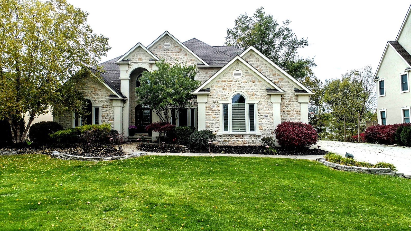 OPEN HOUSE IN PICKERINGTON! Real Estate Updates with DeLena Ciamacco