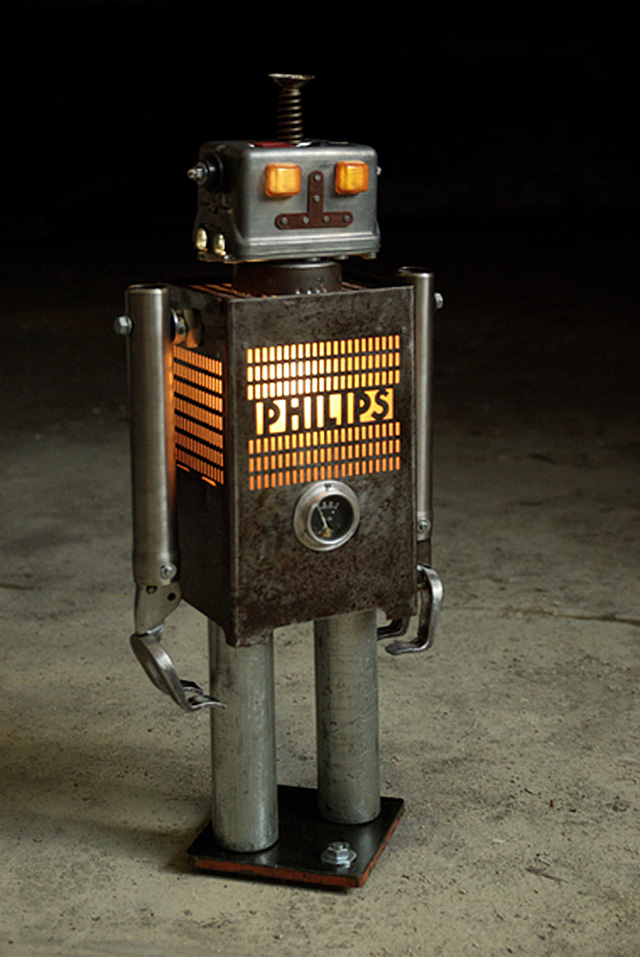 If It's Hip, It's Here (Archives): Robots Reborn. Upcycled Illuminated ...
