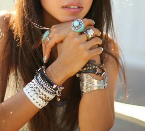 cute pretty stylish girls profile pictures in hd images for whatsapp dp facebook profiles celeberationquotes cute pretty stylish girls profile