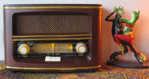 Hannele radios (paina kuvaa):