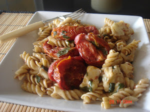 tomato mozzarella pasta salad