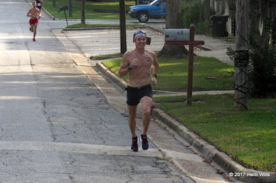 #1282 Mickey Moore (3rd, 38:05) near the base of Heartbreak Hill with about a kilometer left to run in the 2017 Rose City Run 10K. Mickey Moore