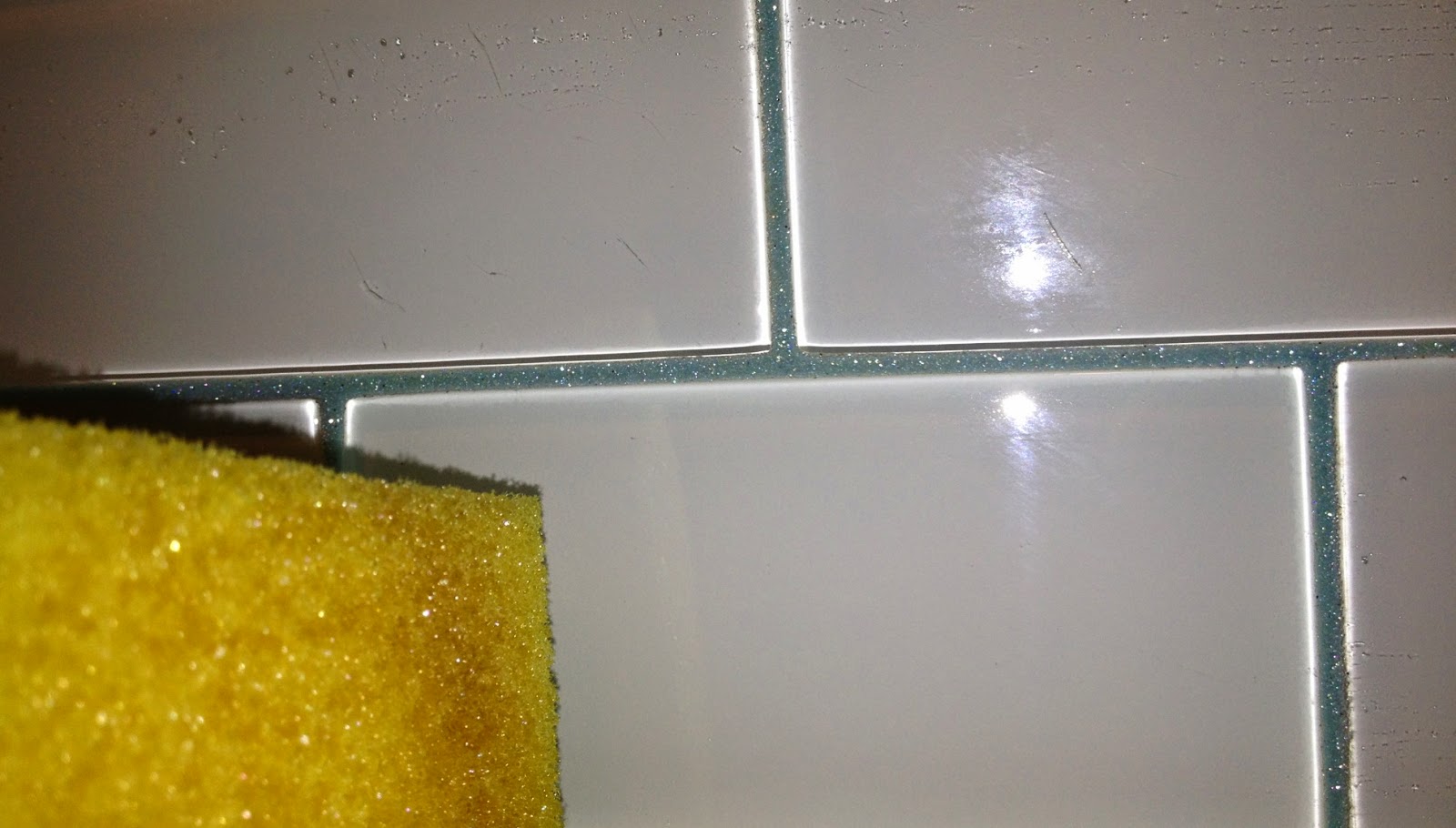 What is the ANSI A118.3 epoxy tile grout specification?